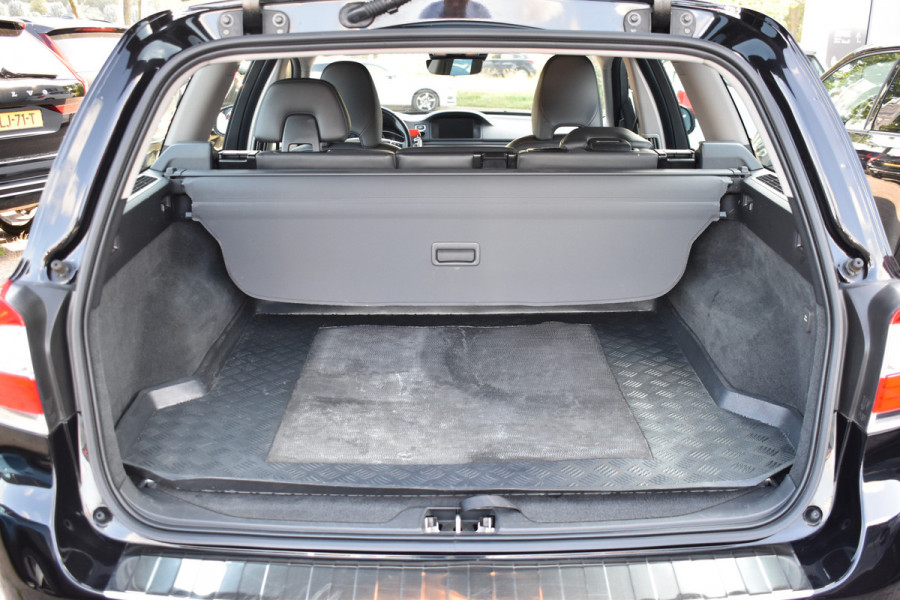 Volvo V70 D3 150PK Automaat Polar ACC | Xenon | Trekhaak | Leder | Standkachel | Stoelverwarming