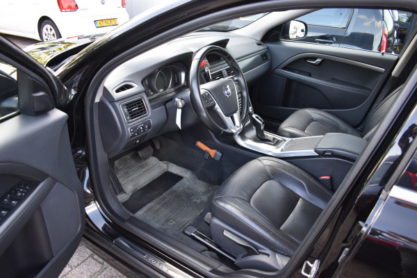 Volvo V70 D3 150PK Automaat Polar ACC | Xenon | Trekhaak | Leder | Standkachel | Stoelverwarming