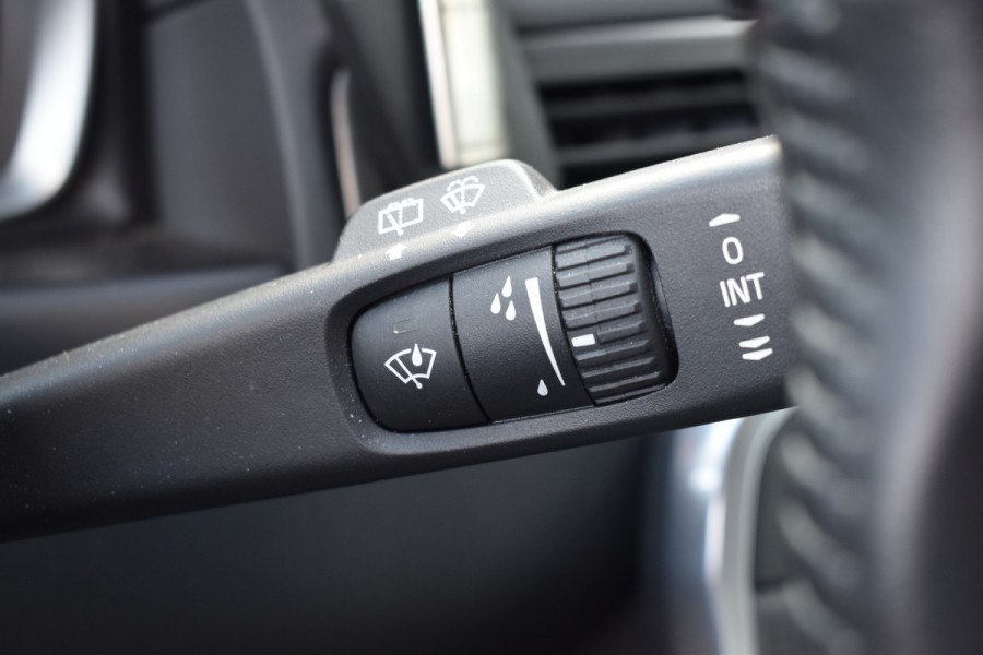 Volvo V70 D3 150PK Automaat Polar ACC | Xenon | Trekhaak | Leder | Standkachel | Stoelverwarming