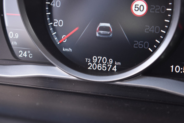 Volvo V70 D3 150PK Automaat Polar ACC | Xenon | Trekhaak | Leder | Standkachel | Stoelverwarming