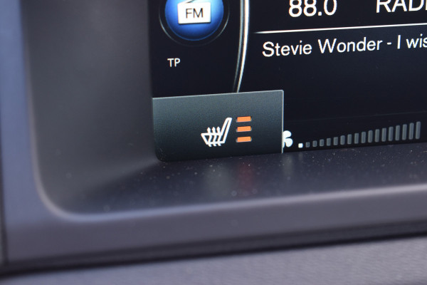 Volvo V70 D3 150PK Automaat Polar ACC | Xenon | Trekhaak | Leder | Standkachel | Stoelverwarming