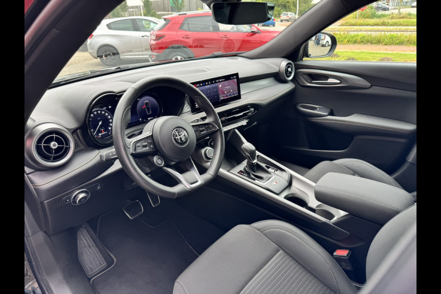 Alfa Romeo Tonale 1.3T PHEV Sprint | Carplay-Android | Camera | Keyless Entree