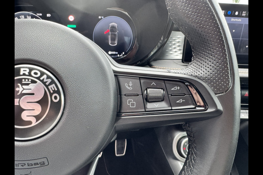 Alfa Romeo Tonale 1.3T PHEV Sprint | Carplay-Android | Camera | Keyless Entree
