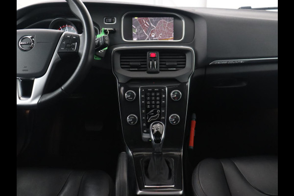 Volvo V40 Cross Country 1.5 T3 Polar+ Luxury | Panoramadak | Automaat | Camera | Full LED | Stoelverwarming | Bluetooth | Leder | Cruise control | Harman Kardon