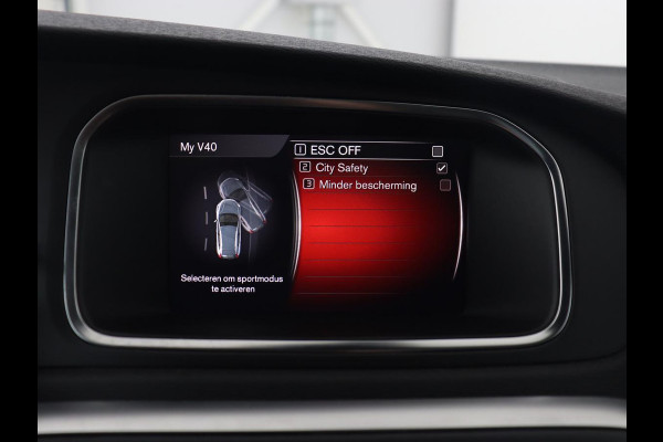 Volvo V40 Cross Country 1.5 T3 Polar+ Luxury | Panoramadak | Automaat | Camera | Full LED | Stoelverwarming | Bluetooth | Leder | Cruise control | Harman Kardon