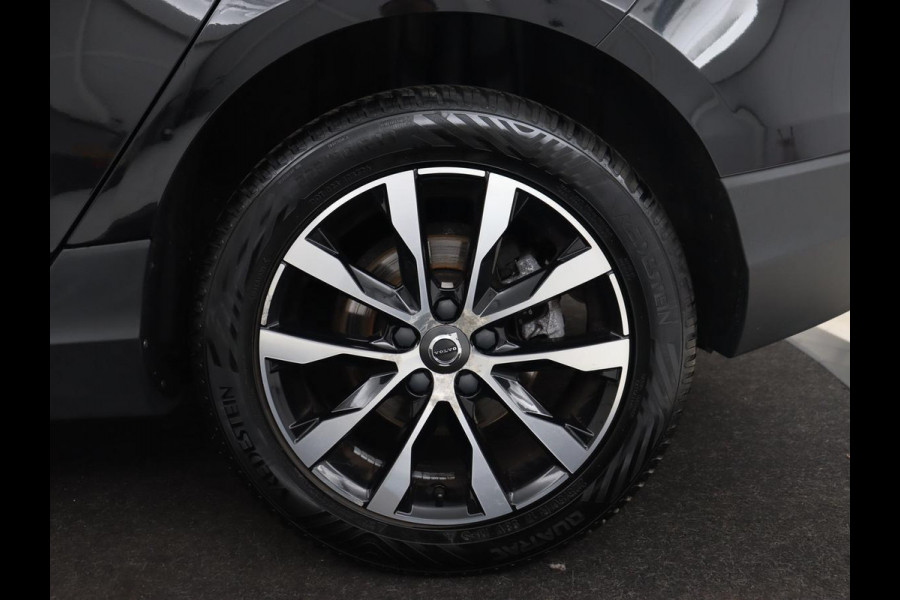 Volvo V40 Cross Country 1.5 T3 Polar+ Luxury | Panoramadak | Automaat | Camera | Full LED | Stoelverwarming | Bluetooth | Leder | Cruise control | Harman Kardon