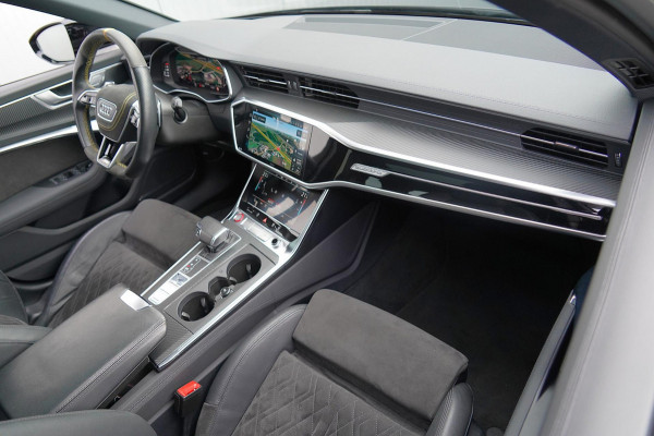 Audi RS6 Avant TFSI quattro / ABT uitlaat / RS dynamic pack / Vierwielsturing / 23 Inch LMV / Incl. BTW / Luchtvering / Pano / B&O Audi RS6 Avant TFSI quattro / ABT uitlaat / RS dynamic pack / Vierwielsturing / 23 Inch LMV / Incl. BTW / Luchtvering / Pano / B&O