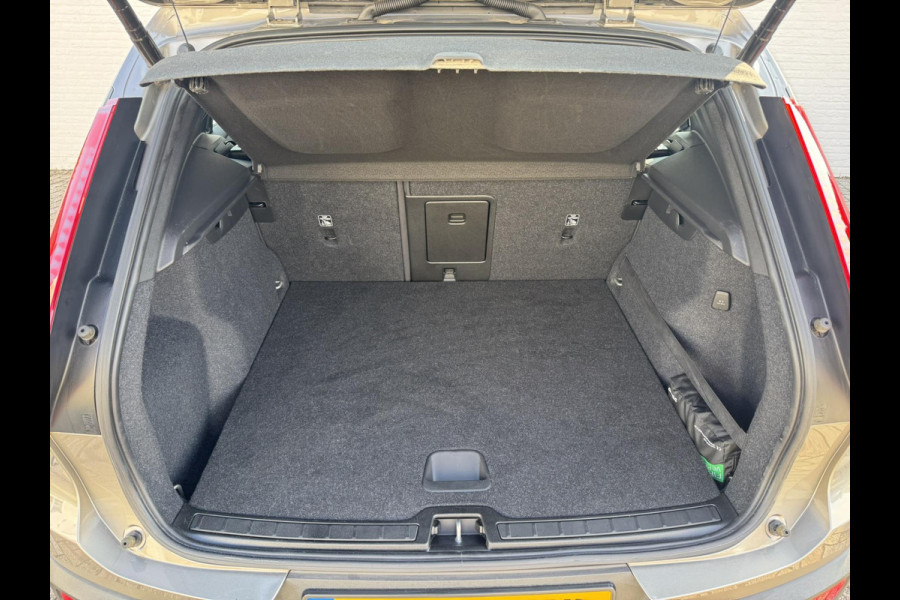 Volvo XC40 1.5 T3 Business Pro 1e Eig. Clima Navigatie Adaptive cruise Carplay Elektrisch klep