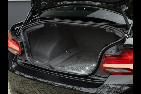 BMW 2 Serie Coupé M2 Competition - Manual - Dak - M-Sport Remmen - M-Driver Pack - M-Zetels