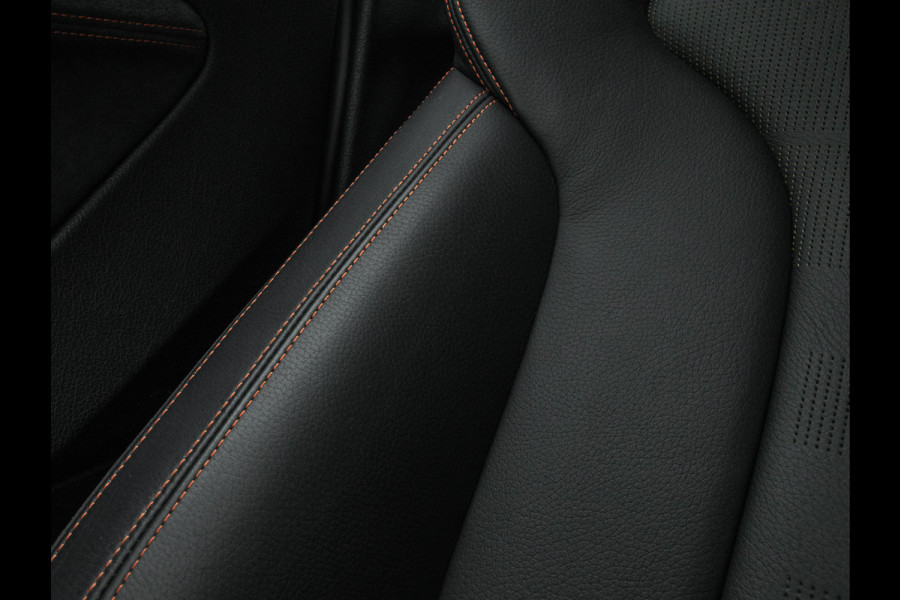 BMW 2 Serie Coupé M2 Competition - Manual - Dak - M-Sport Remmen - M-Driver Pack - M-Zetels