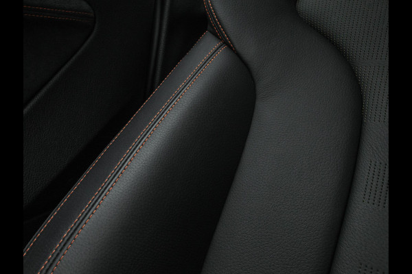 BMW 2 Serie Coupé M2 Competition - Manual - Dak - M-Sport Remmen - M-Driver Pack - M-Zetels