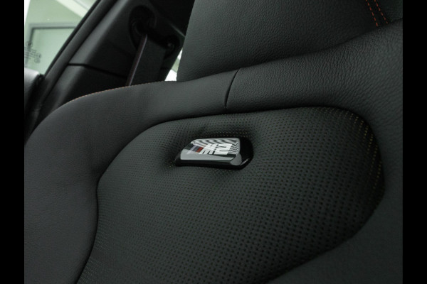 BMW 2 Serie Coupé M2 Competition - Manual - Dak - M-Sport Remmen - M-Driver Pack - M-Zetels