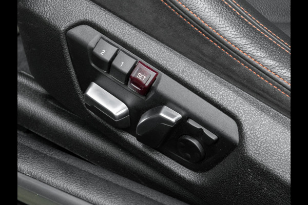 BMW 2 Serie Coupé M2 Competition - Manual - Dak - M-Sport Remmen - M-Driver Pack - M-Zetels