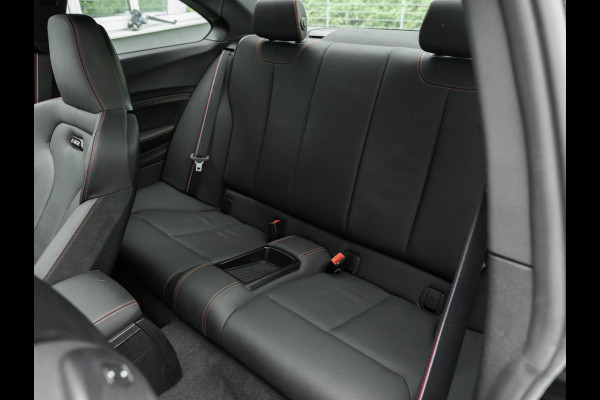 BMW 2 Serie Coupé M2 Competition - Manual - Dak - M-Sport Remmen - M-Driver Pack - M-Zetels