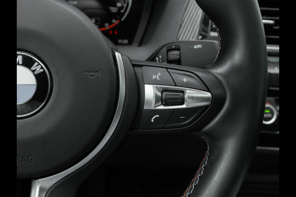 BMW 2 Serie Coupé M2 Competition - Manual - Dak - M-Sport Remmen - M-Driver Pack - M-Zetels