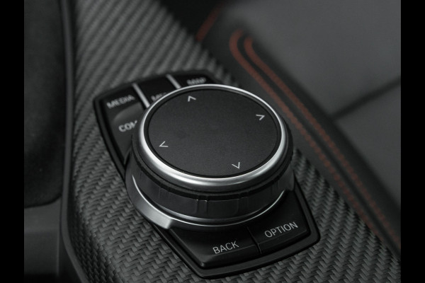 BMW 2 Serie Coupé M2 Competition - Manual - Dak - M-Sport Remmen - M-Driver Pack - M-Zetels