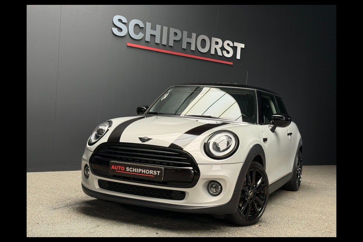 MINI Cooper 1.5 136 pk Led/pdc/17 inch/stoelverwarming/apple carplay/all wheater banden