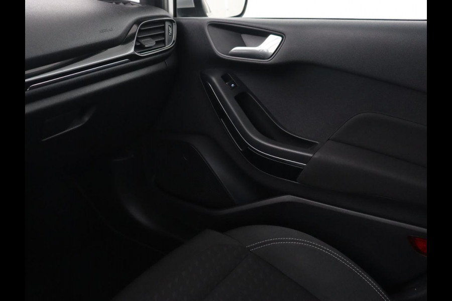 Ford Fiesta 1.0 EcoBoost Titanium | Carplay | Navigatie | DAB | LED | Camera | Cruise Controle | Airco | LMV 16 inch | Lane Assist