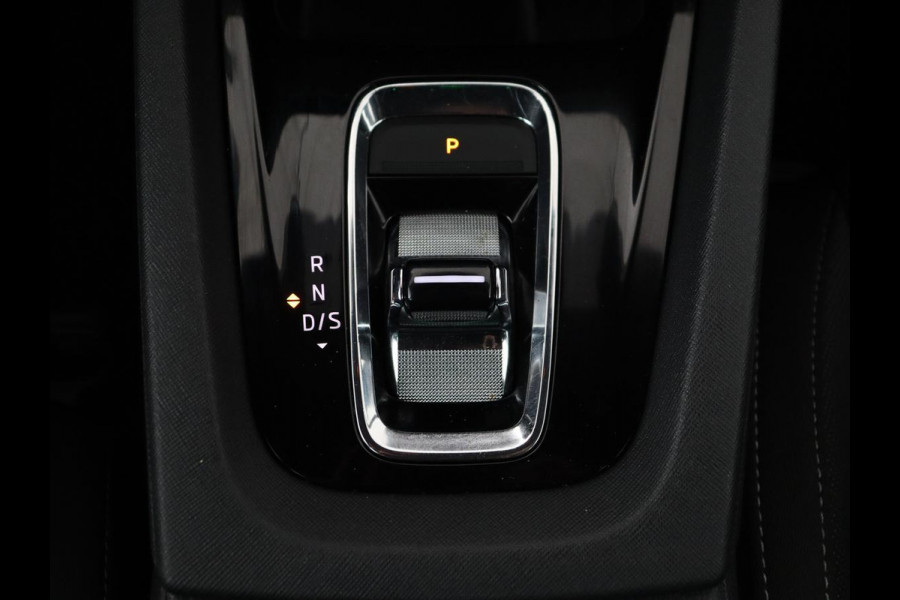 Škoda Octavia Combi 1.0 e-TSI Sport Bns | Automaat | Carplay | Cruise Control | LED | Sfeer verlichting | Climate controle | PDC | Sportstoelen | DAB+