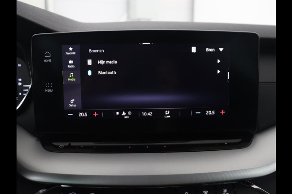 Škoda Octavia Combi 1.0 e-TSI Sport Bns | Automaat | Carplay | Cruise Control | LED | Sfeer verlichting | Climate controle | PDC | Sportstoelen | DAB+