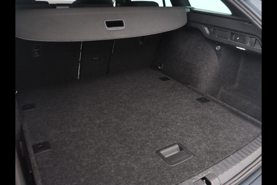 Škoda Octavia Combi 1.0 e-TSI Sport Bns | Automaat | Carplay | Cruise Control | LED | Sfeer verlichting | Climate controle | PDC | Sportstoelen | DAB+