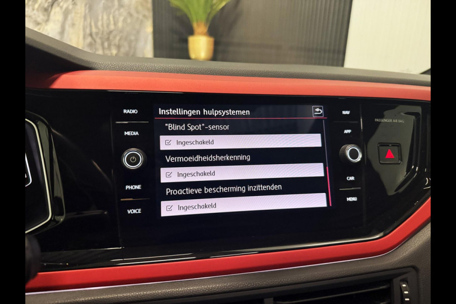 Volkswagen Polo 2.0 TSI GTI|PANO|KEYLESS|ALCANTARA|BEATS