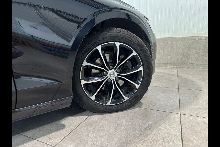 Volvo V60 D3 Aut. Momentum Parkeercamera Navigatie 150pk