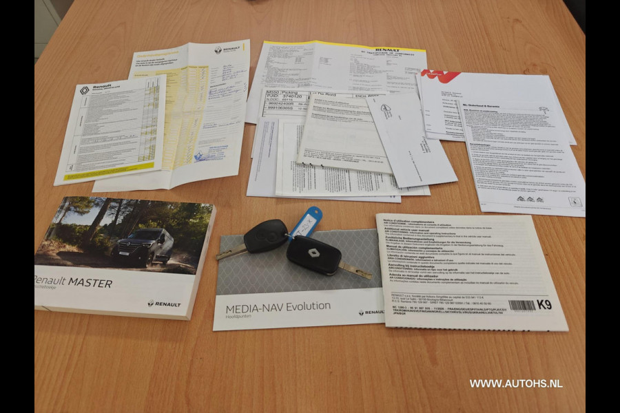 Renault Master T35 2.3 DCI 150 PK L1H1 Energy Comfort , Automaat , 1e Eig. Euro 6 , in zeer nette staat.