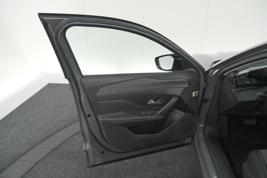 Peugeot 408 1.2 Hybrid 136 e-DSC6 Allure | 360 Camera | Navigatie | Parkeersensoren | Apple Carplay