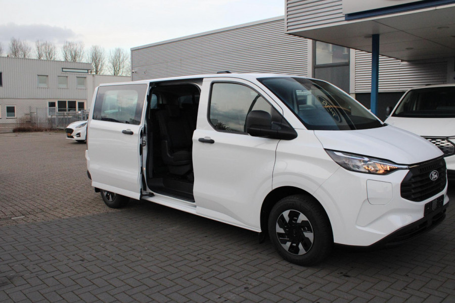 Ford Transit Custom 340 2.5 PHEV L2H1 Trend Kombi |  Prijs is incl. BTW incl. BPM | 9- PERSOONS | Excl. BTW incl. BPM kost deze Custom 45.900,- | Navigatie systeem | Privacy Glass | 16 inch lichtmetalen velgen