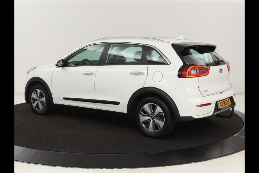 Kia Niro 1.6 GDi Hybrid DynamicLine | Automaat | Trekhaak Carplay | Climate Controle | Camera | Navigatie | Half leder | Cruise controle | Airco |