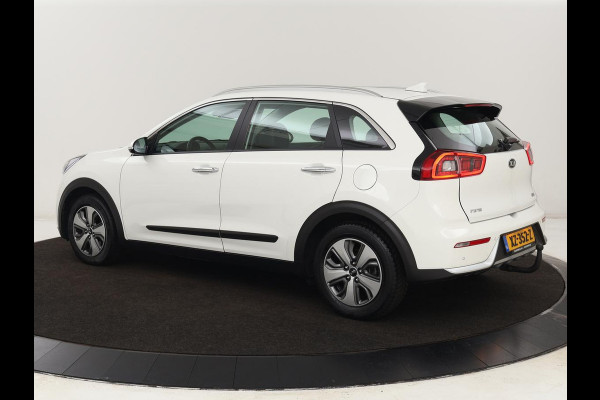 Kia Niro 1.6 GDi Hybrid DynamicLine | Automaat | Trekhaak Carplay | Climate Controle | Camera | Navigatie | Half leder | Cruise controle | Airco |