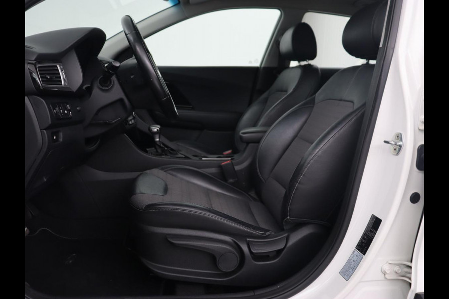 Kia Niro 1.6 GDi Hybrid DynamicLine | Automaat | Trekhaak Carplay | Climate Controle | Camera | Navigatie | Half leder | Cruise controle | Airco |