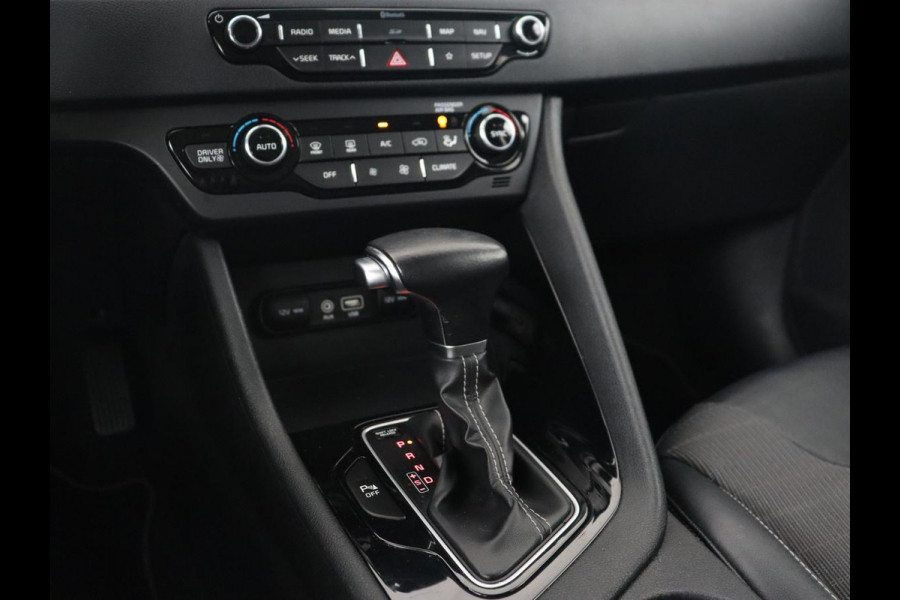 Kia Niro 1.6 GDi Hybrid DynamicLine | Automaat | Trekhaak Carplay | Climate Controle | Camera | Navigatie | Half leder | Cruise controle | Airco |