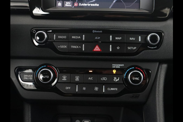 Kia Niro 1.6 GDi Hybrid DynamicLine | Automaat | Trekhaak Carplay | Climate Controle | Camera | Navigatie | Half leder | Cruise controle | Airco |