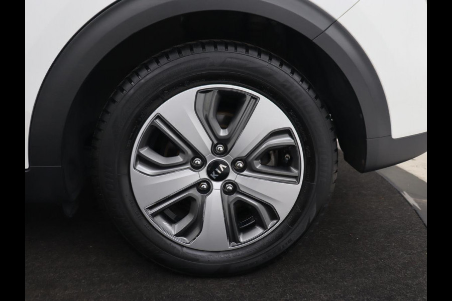 Kia Niro 1.6 GDi Hybrid DynamicLine | Automaat | Trekhaak Carplay | Climate Controle | Camera | Navigatie | Half leder | Cruise controle | Airco |