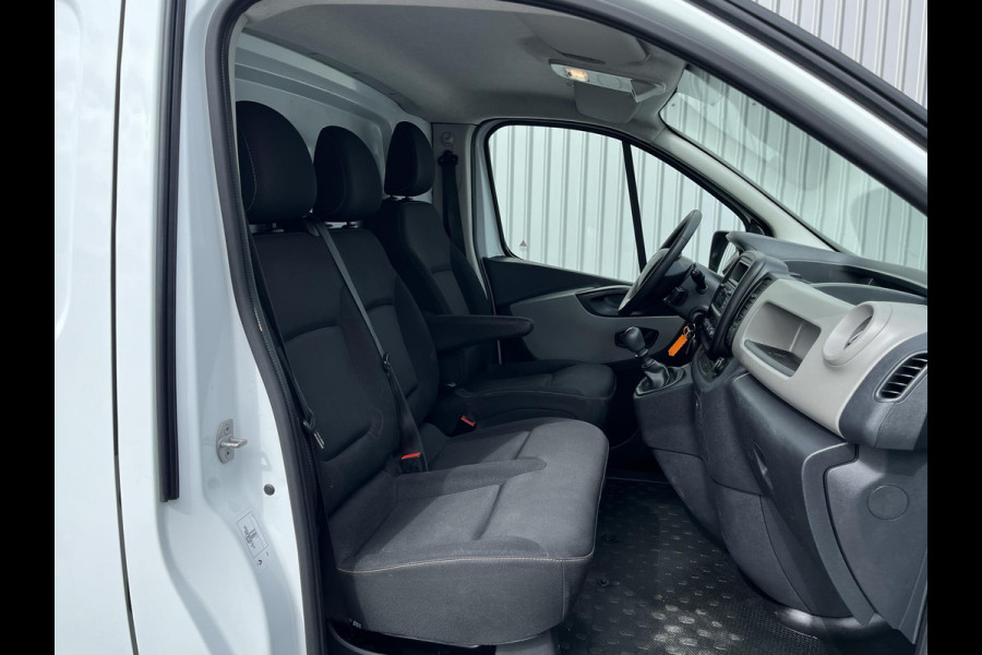 Renault Trafic 1.6 L2H1*CRUISE*A/C*3 PERS*HAAK*TEL*IMPERIAAL*TEL*
