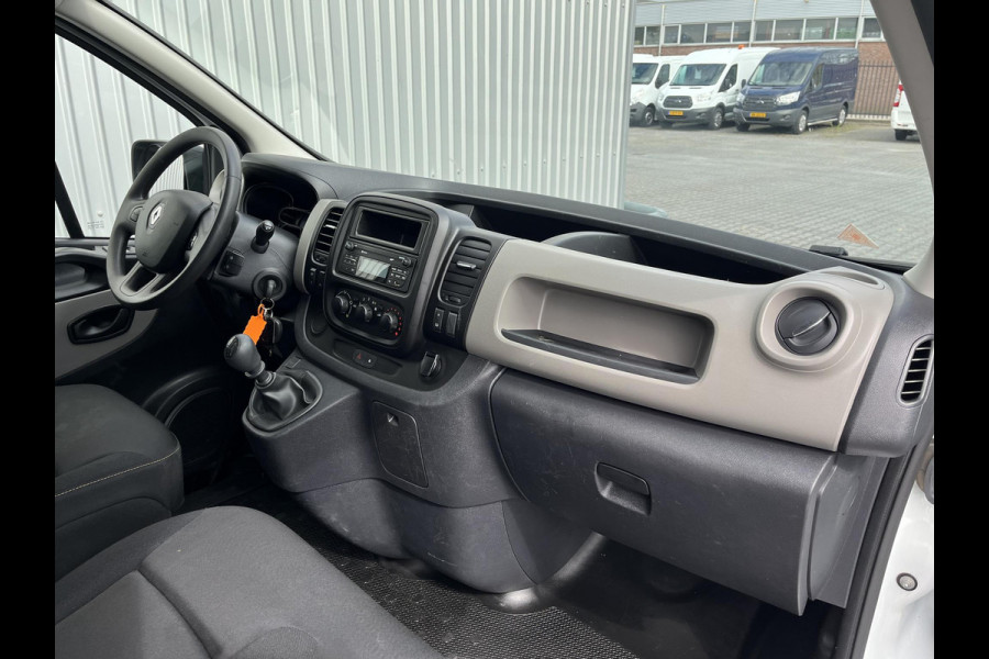 Renault Trafic 1.6 L2H1*CRUISE*A/C*3 PERS*HAAK*TEL*IMPERIAAL*TEL*