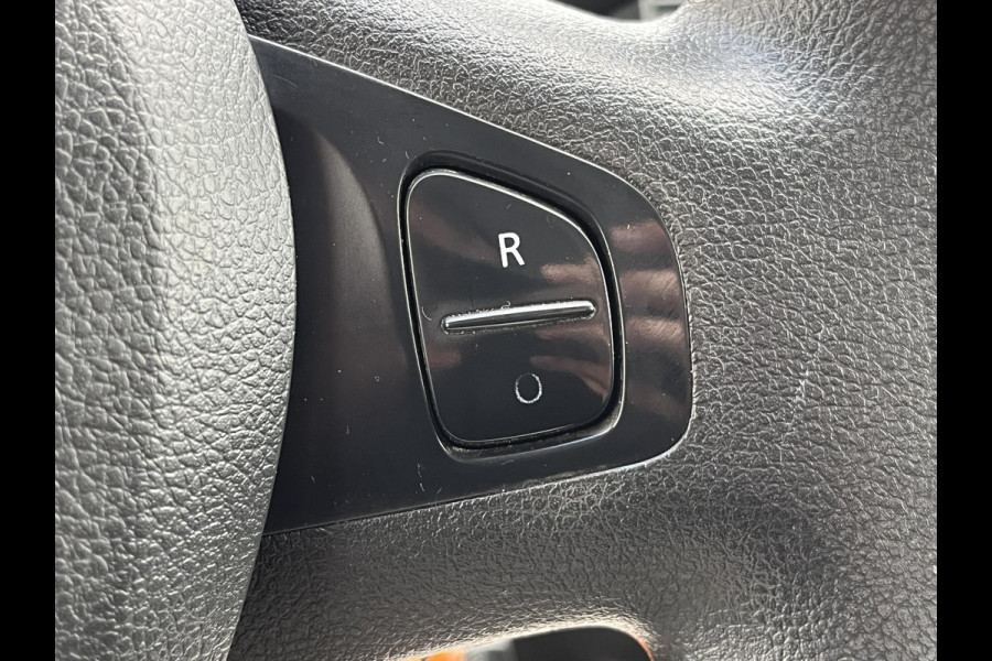 Renault Trafic 1.6 L2H1*CRUISE*A/C*3 PERS*HAAK*TEL*IMPERIAAL*TEL*