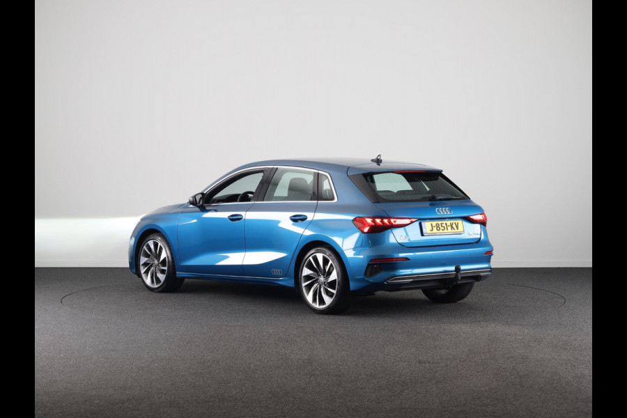 Audi A3 Sportback 35 TFSI edition one 150pk | Trekhaak | Navigatie | Adaptieve cruise controle | Verwarmbare voorstoelen