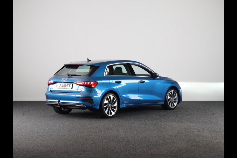 Audi A3 Sportback 35 TFSI edition one 150pk | Trekhaak | Navigatie | Adaptieve cruise controle | Verwarmbare voorstoelen