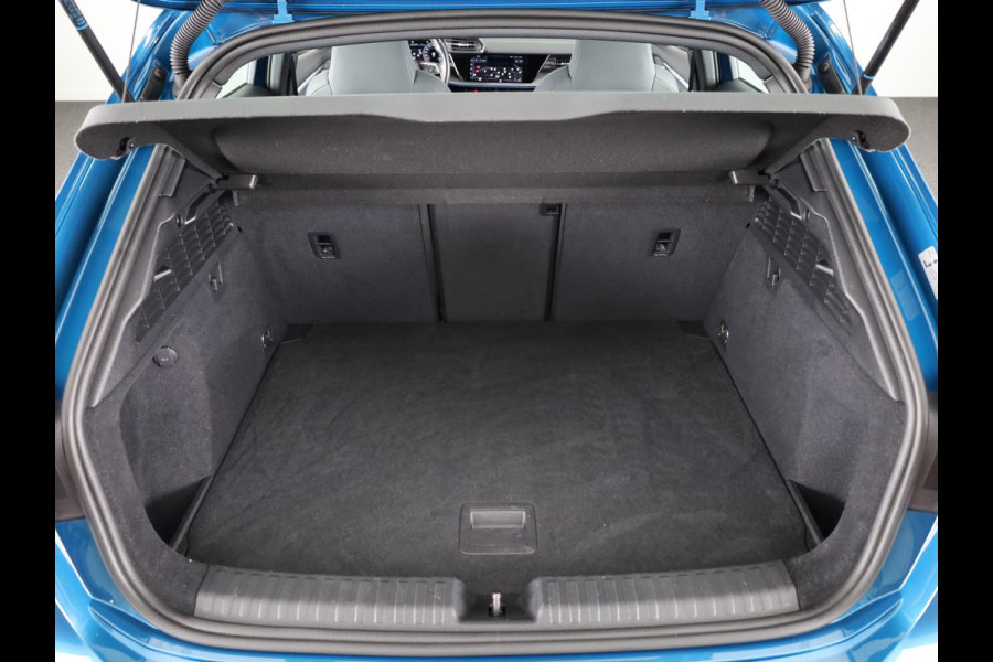 Audi A3 Sportback 35 TFSI edition one 150pk | Trekhaak | Navigatie | Adaptieve cruise controle | Verwarmbare voorstoelen