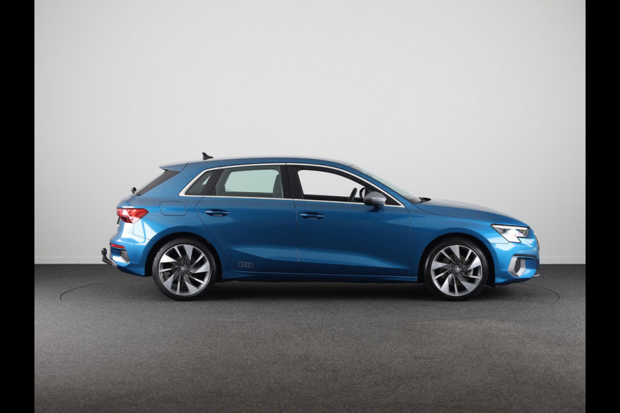 Audi A3 Sportback 35 TFSI edition one 150pk | Trekhaak | Navigatie | Adaptieve cruise controle | Verwarmbare voorstoelen