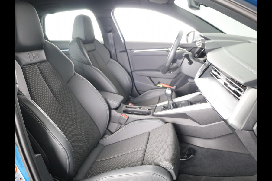 Audi A3 Sportback 35 TFSI edition one 150pk | Trekhaak | Navigatie | Adaptieve cruise controle | Verwarmbare voorstoelen