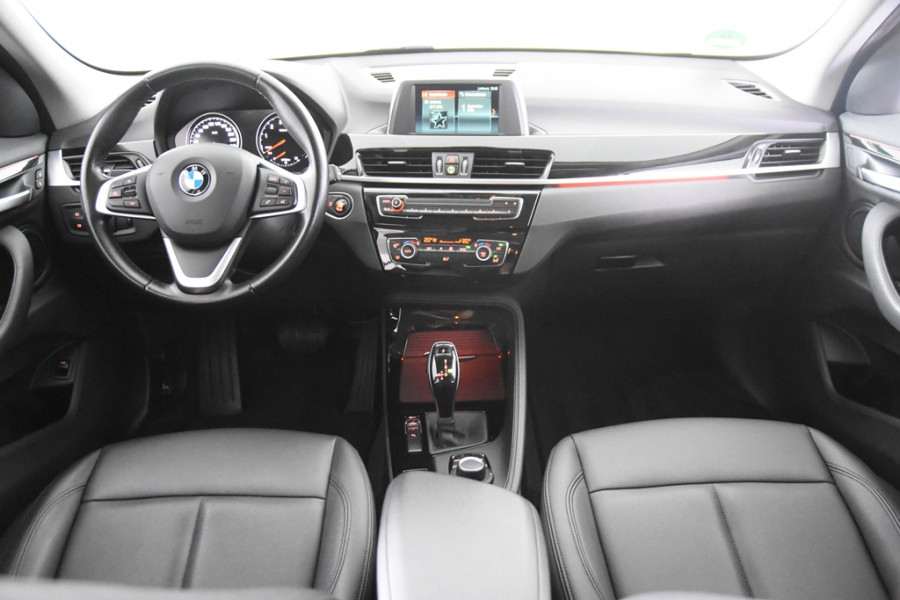 BMW X1 sDrive18i Sport *Leer*Ambient*Park Assist*