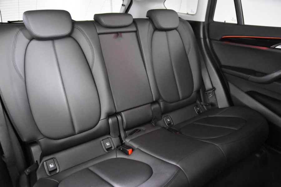 BMW X1 sDrive18i Sport *Leer*Ambient*Park Assist*