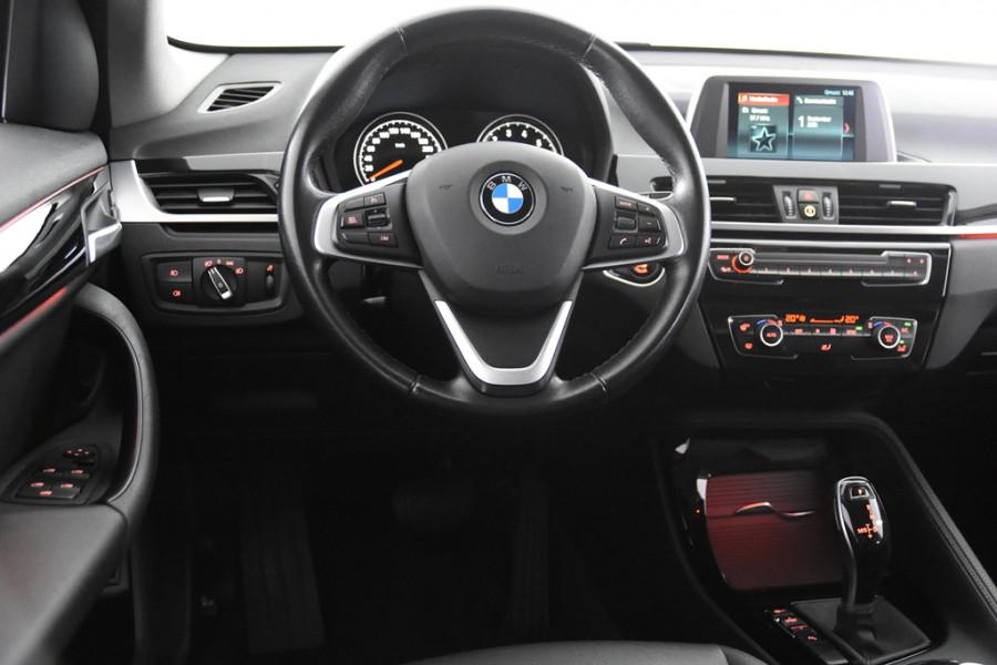 BMW X1 sDrive18i Sport *Leer*Ambient*Park Assist*