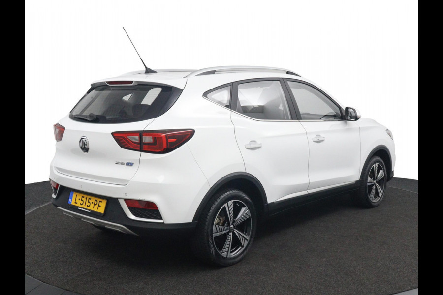 MG Mg Zs Luxury 45 kWh*PANO*A/C*CAMERA*STOELVW*ACC*CARPLAY*