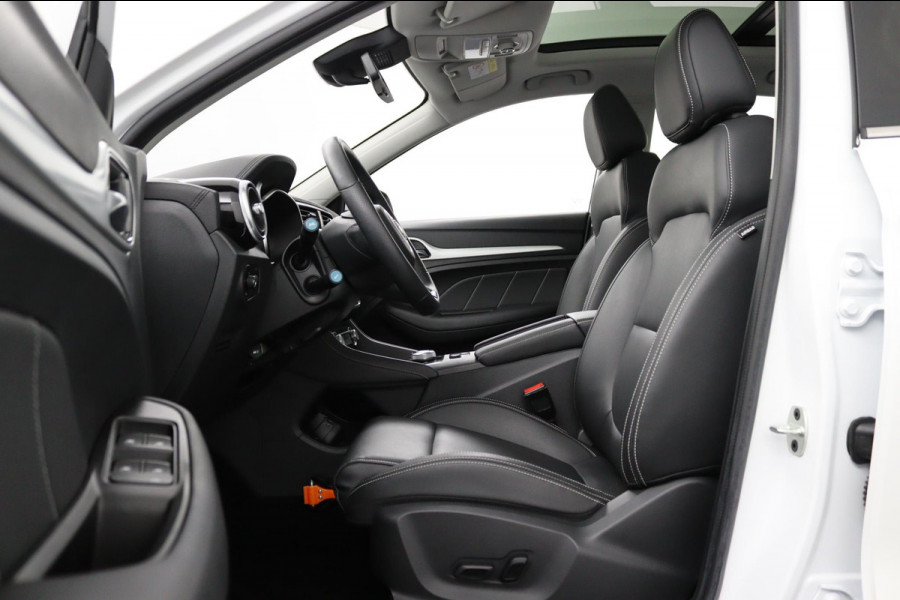 MG Mg Zs Luxury 45 kWh*PANO*A/C*CAMERA*STOELVW*ACC*CARPLAY*