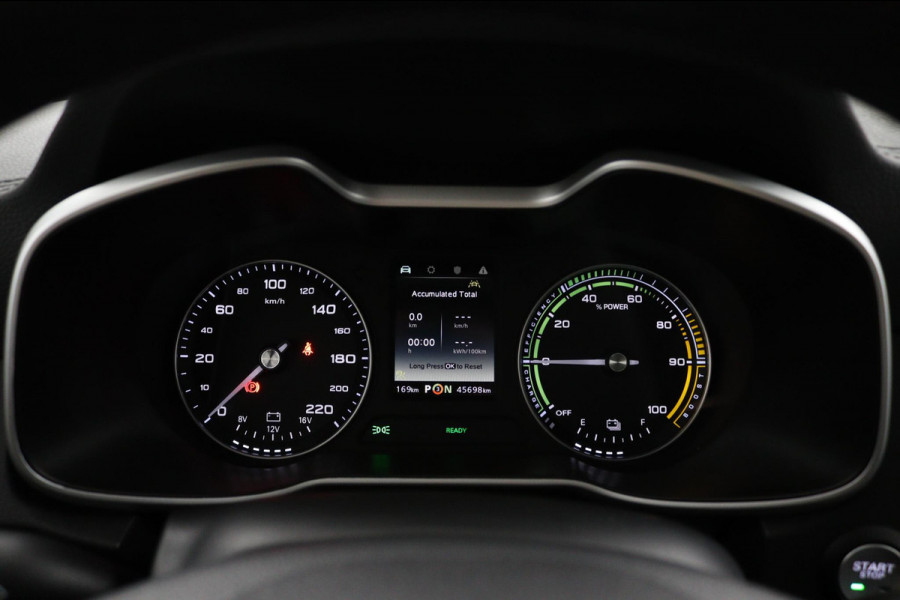 MG Mg Zs Luxury 45 kWh*PANO*A/C*CAMERA*STOELVW*ACC*CARPLAY*